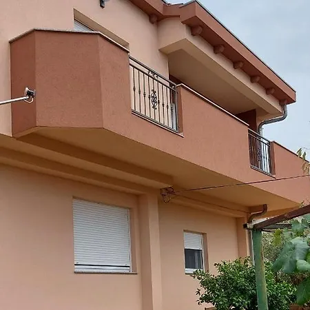 Iva Apartmán